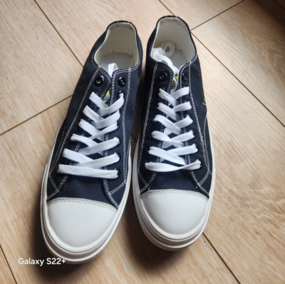 Tastefully Simple branded canvas shoes womens size 40