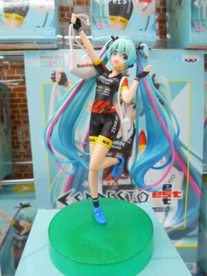Banpresto Hatsune Miku Racing 2016 Team Ukyo Cheering Ver. - Figura Collezionabile, Multicolore - 2
