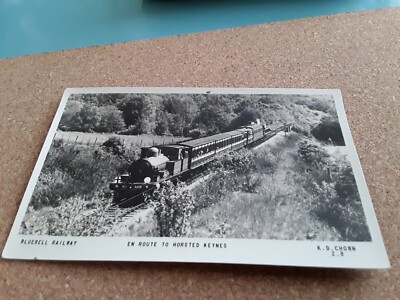 POSTKARTE BLUEBELL EISENBAHN AUF DEM WEG NACH HORSTED KEYNES, SUSSEX ZUG REISE LOKO