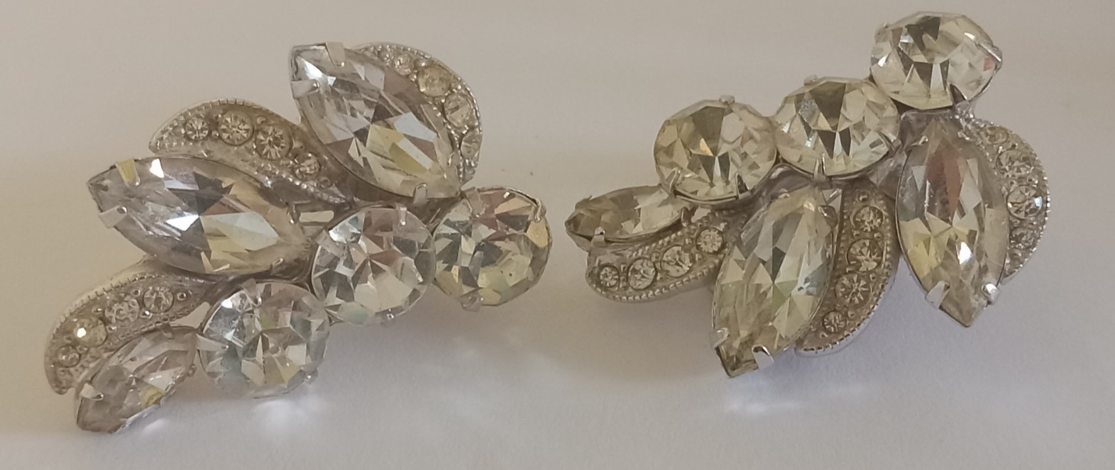 Beautiful Clear Rhinestones Leaf Pattern Eisenber… - image 1