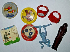 Cracker Jack Lot 557 - Various Prizes