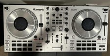 Numark Mixtrack Platinum FX - DJ Controller F...