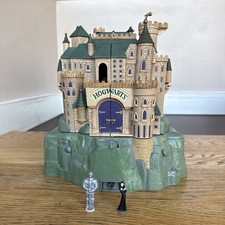 Vintage 2001 Harry Potter Polly Pocket Hogwarts Playset w/ 2 Figures Sounds Work