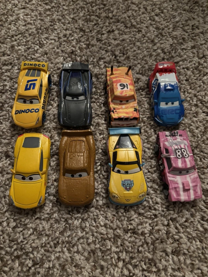 Disney Cars 3 Ultimate Speedway & Florida 500 Spiral Track Playsets With 8 Cars - Image 4 of 4