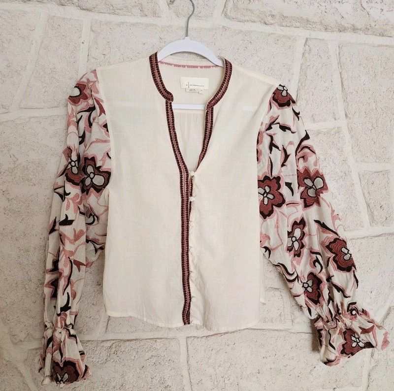 anthropologie floral embroidered long puff sleeves blouse woman size XS boho 