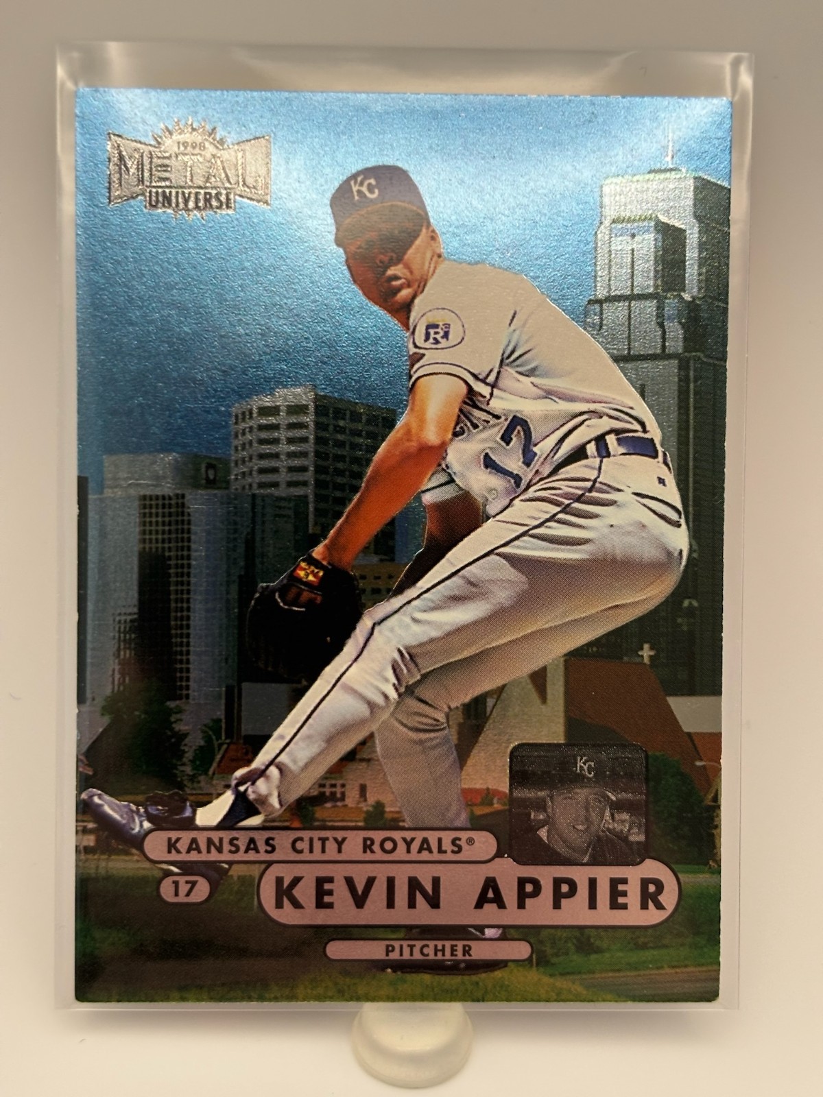 Kevin Appier Metal Universe #28 1998 Fleer / Skybox