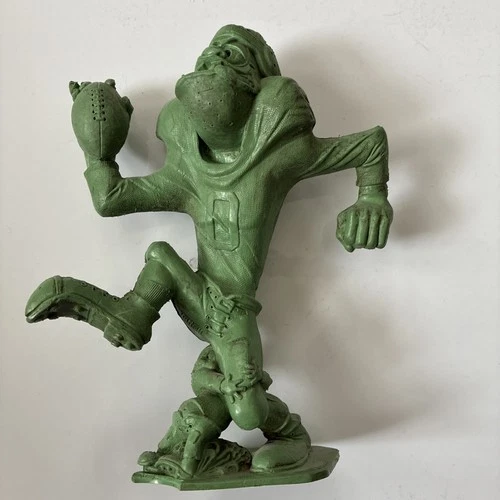 1963 LOUIS MARX "NUTTY MADS- END ZONE" GREEN PLASTIC FIGURE