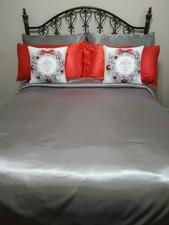 Elegant Silver  Christmas Red 7-Piece Bed-in-a-Bag Set Queen King Satin Duvet