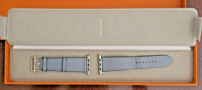 Hermès Apple Watch Band - Bleu Lin Single Tour 45mm with boxes - No Watch