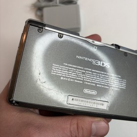 Nintendo 3DS Handheld Video Game Console Black CTR-001 W Charger Stylus