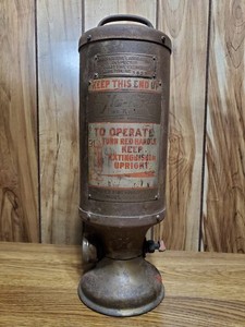 NU-EX ANTIQUE FIRE KILLER FIRE EXTINGUISHER COLUMBUS OHIO WITH GLASS INSERT