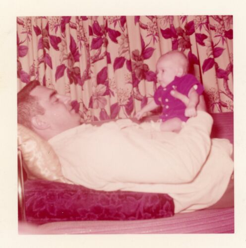 Vintage Photo Dad Laying on Sofa with Cute Little Baby Red Tinting - Afbeelding 1 van 1