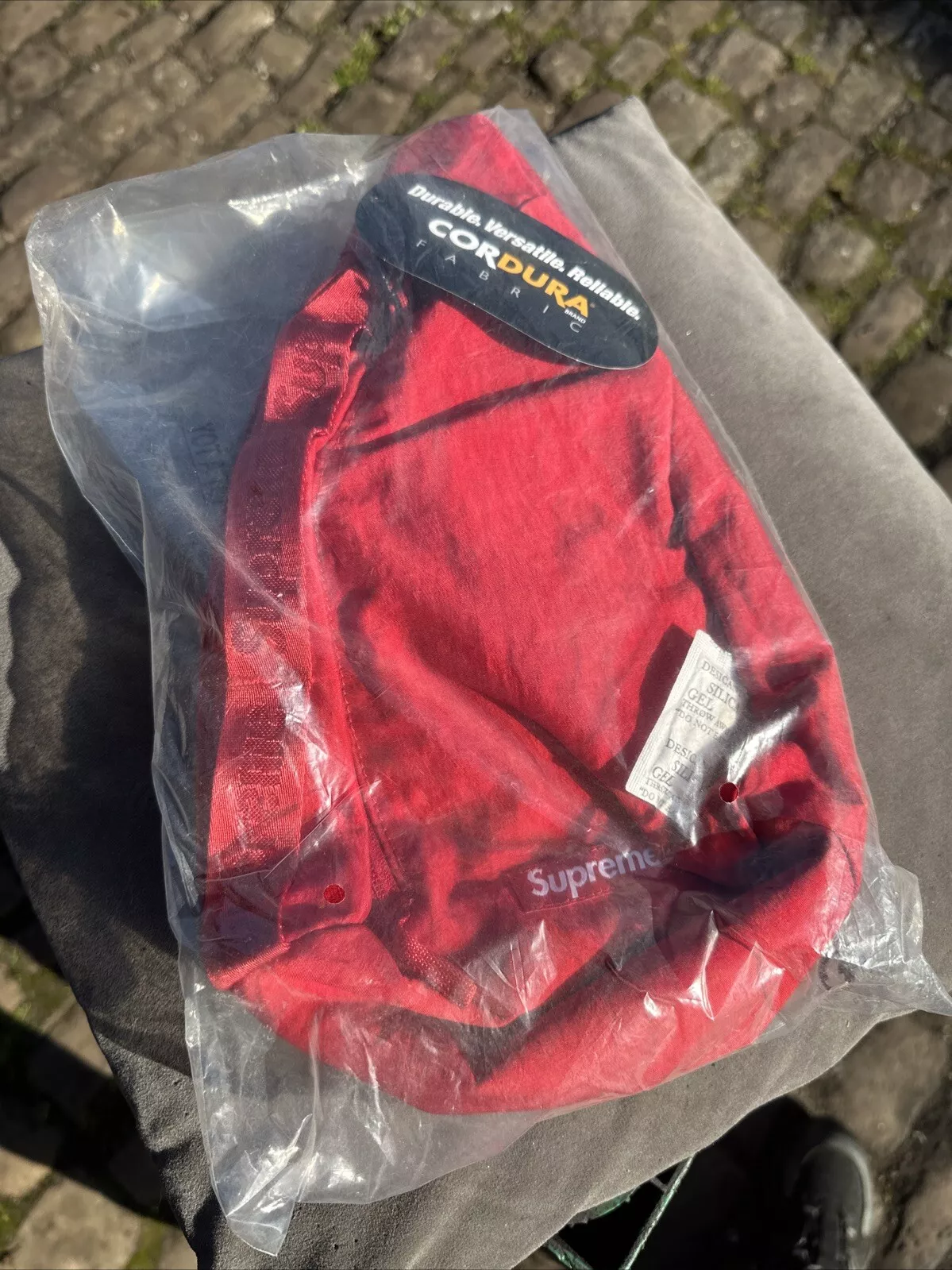 Sac bandoulière Supreme Sling rouge FW20 neuf scellé *LIVRAISON RAPIDE*
