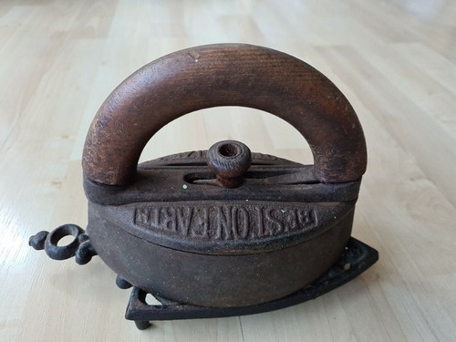 ANTIQUE CAST IRON - Best On Earth Potts SIZE 3 with Cast Iron Stand - Picture 2 of 8