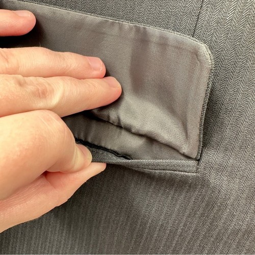 Joseph & Feiss Gray Finely Striped Two Button Long Sleeve Blazer Size 20 - Picture 4 of 10