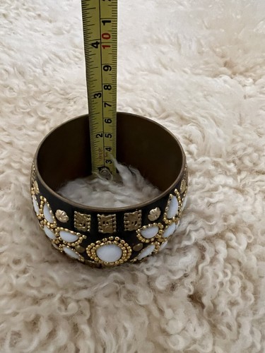 Handmade Artisan Brass Floral Bracelet Ornamental Beads Black Resin Cuff Bangle - Picture 9 of 9