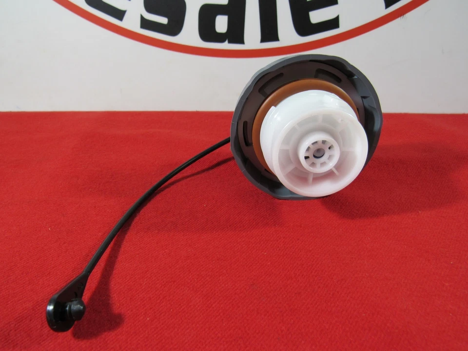 Tapa de gasolina de llenado de combustible Dodge Ram Chrysler Jeep NUEVO OEM MOPAR Foto 2 de 4