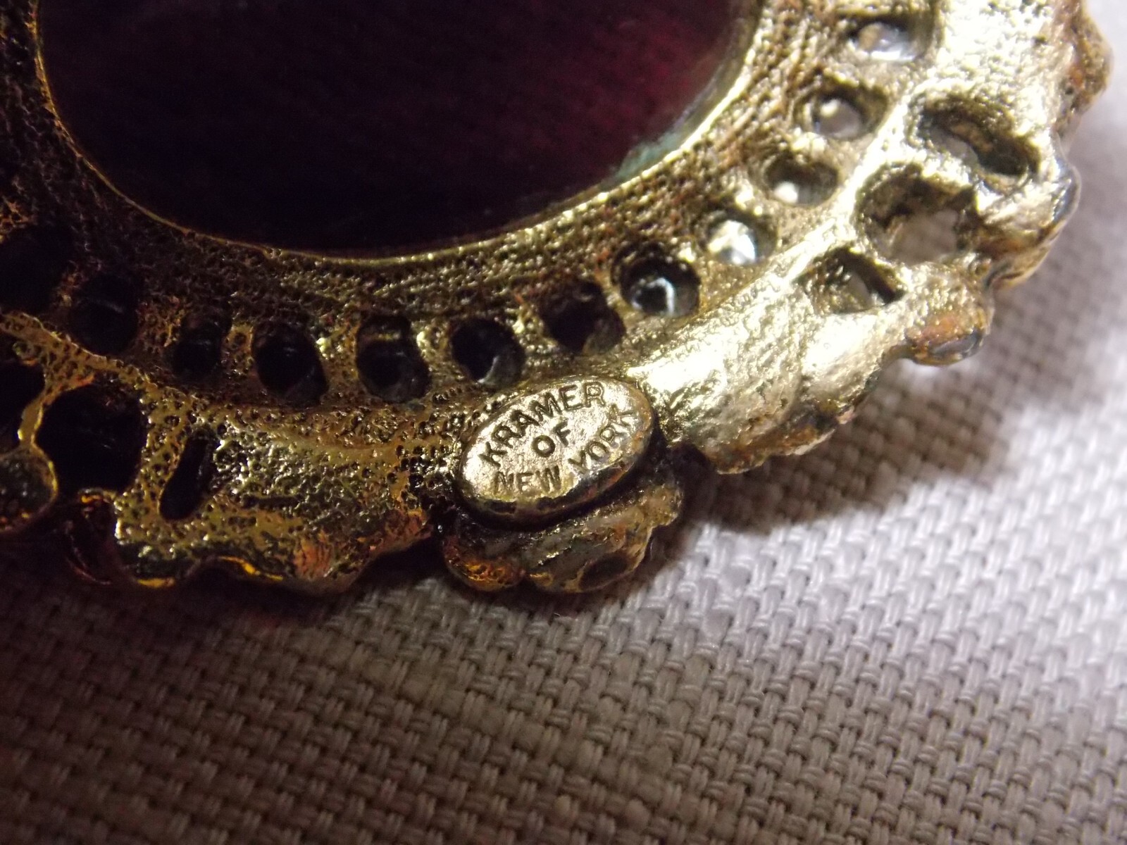 Rare Vintage Kramer of New York Costume Jewelry Brooc… Gem