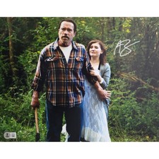 Abigail Breslin Signed Photo #15 (11x14)