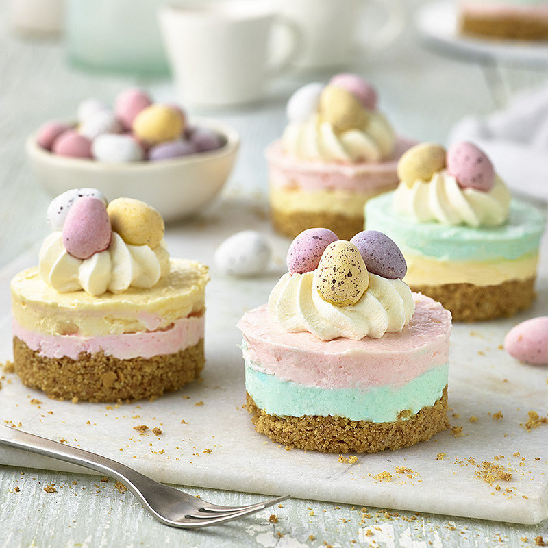 Lakeland Bakeware 12 Hole Loose Based Mini Sandwich Tin Blue