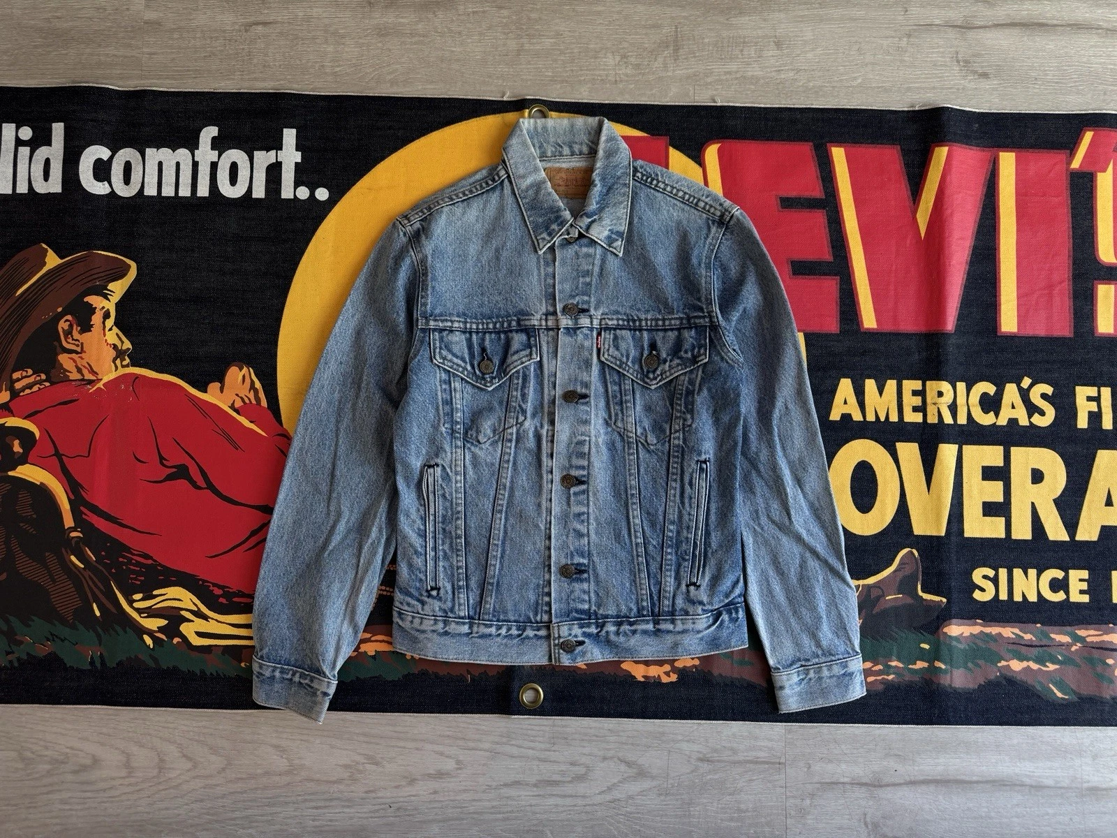 Vintage Levi’s 70506-0214 Denim Jacket USA Made Size 36R – Classic Trucker
Opens in a new window or