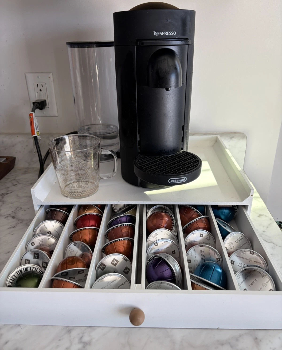 DeLonghi Nespresso Vertuo Plus Coffee Maker Espresso Machine 180 Pods & Storage!