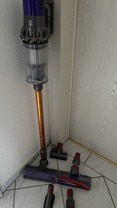 dyson akku staubsauger V10