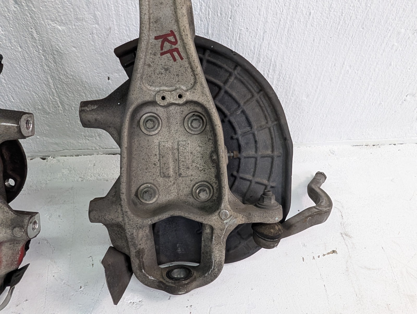 Maserati Ghibli 2014-2017 Front Right Steering knuckle