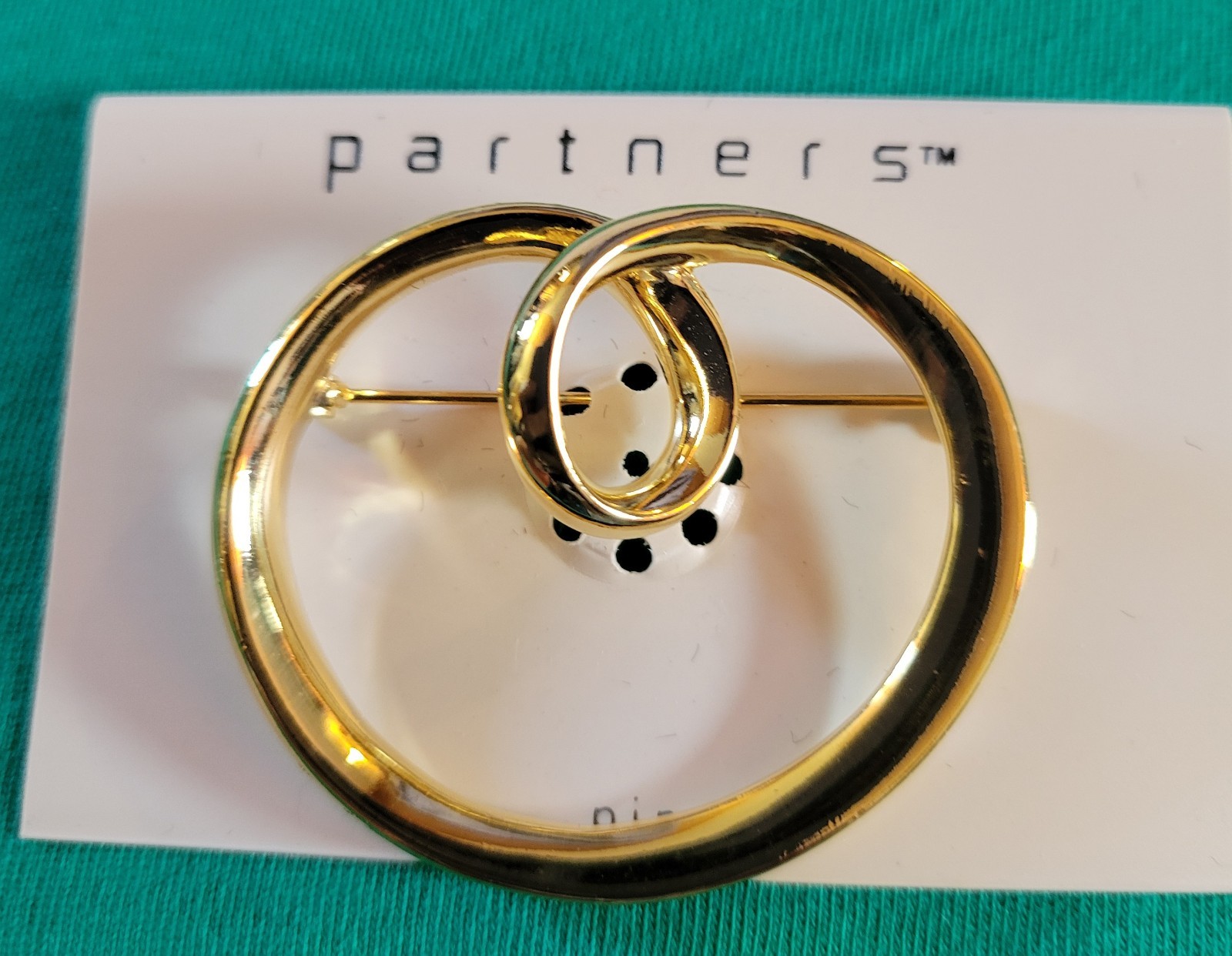 1970'S Napier 18K Gold Plated, Swirl Circle Brooch Pin, Signed