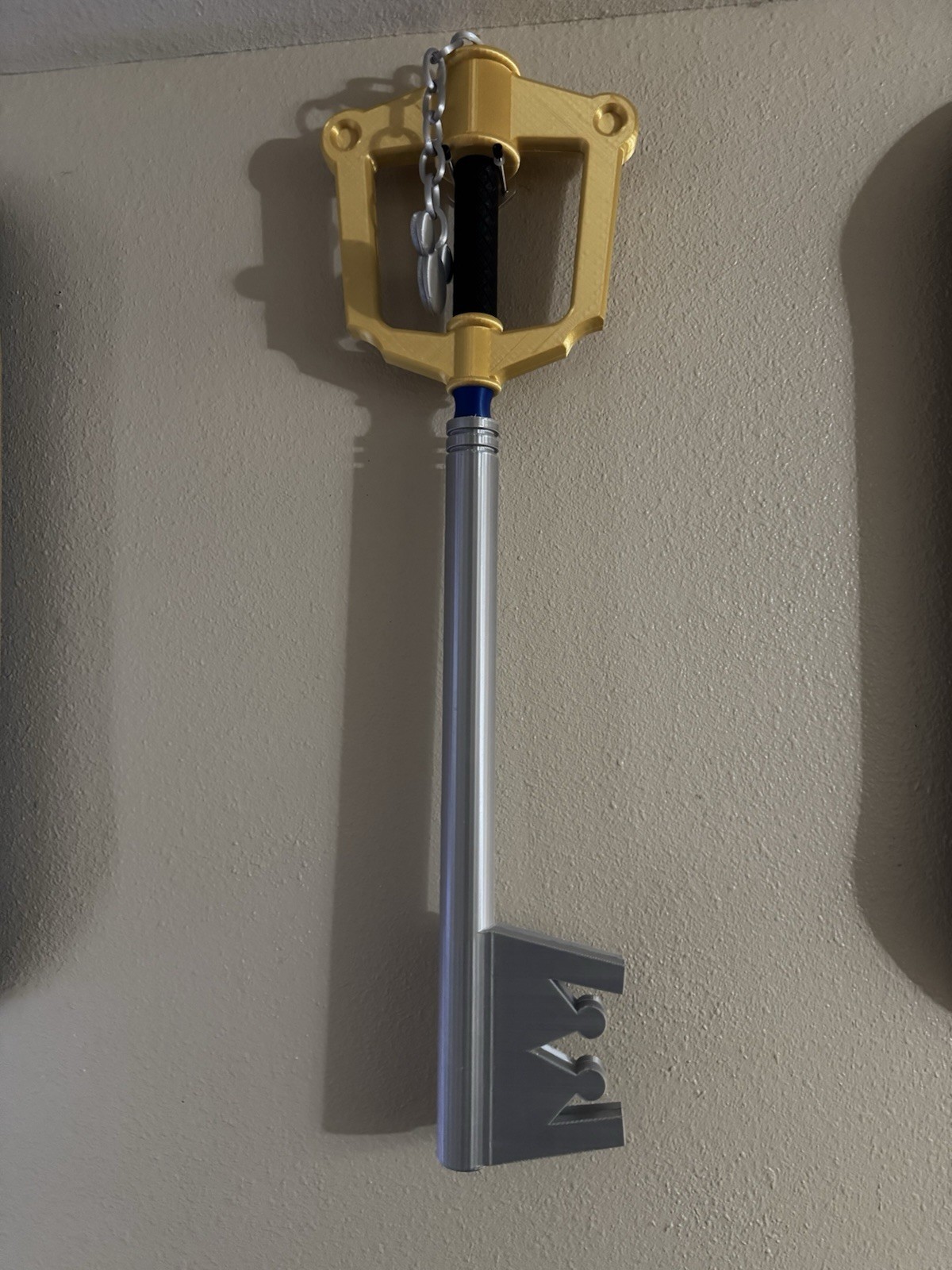 Disney Kingdom Hearts Sora's Key Blade Coleccionable Impreso en 3D Juegos con disfraces 35" de largo