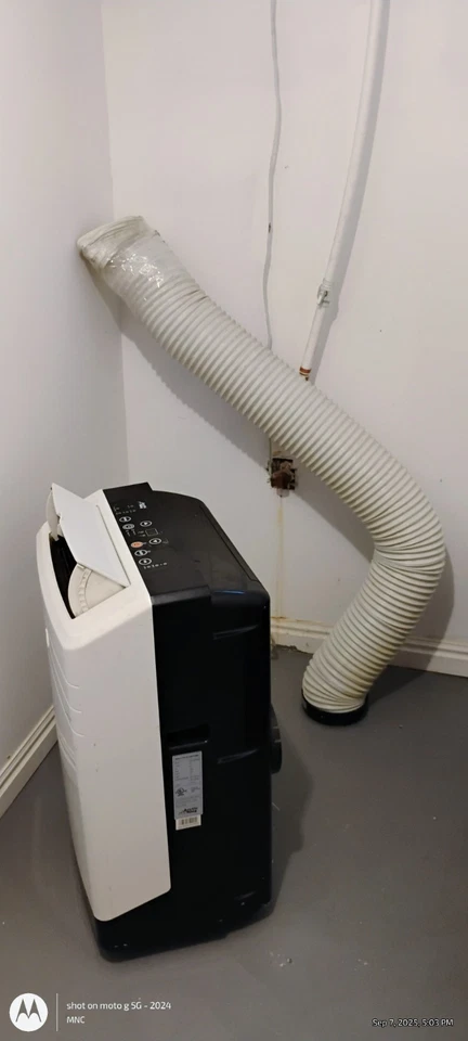 Aire acondicionado 10.000 BTU.Funciona muy bien.Ahora tengo aire central.Marca Artic Air Foto 3 de 4