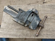 Vintage Yost MFG Co. No. 343 Bench Vise
