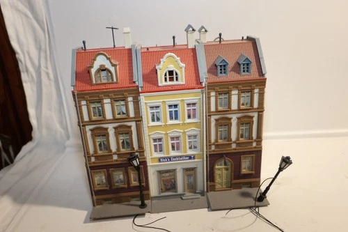 H0 - Kibri Town House Row - approx. 13 x 16 x 20 cm