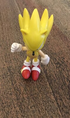 SUPER SONIC HEDGEHOG SEGA 3  ACTION FIGURE VNYL TOY
