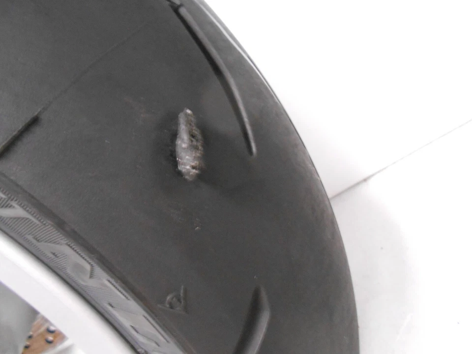 05 06 NINJA Kawasaki ZX600J ZX600 J1 ZZR600 ZZR llanta trasera rotor neumático Foto 3 de 4