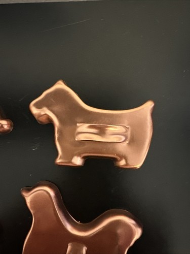 Set of 4 Vintage Copper Colored Aluminum Animal Cookie Cutters-Chicken,Dog,Lion+ - Picture 3 of 8