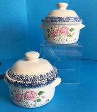Set Of 2 Vintage Crock Soup/Chili Bowls With Lid, Floral Pink Roses w/ Blue Trim