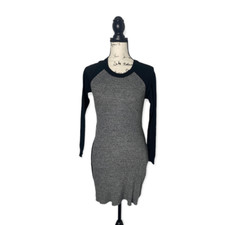 BCX SZ S ribbed grey front sweater dress