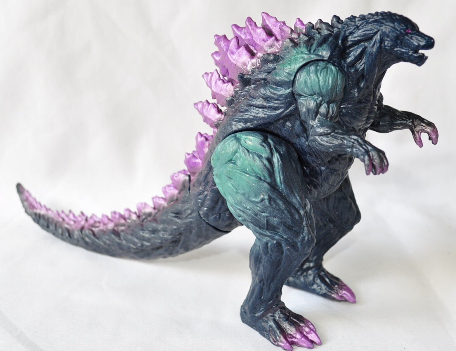 Godzilla 2017 (Mega, 20-inches tall) - Godzilla Planet of the