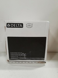 Delta 58065 RB In2ition 2 en 1 cabezal de ducha y ducha de mano bronce