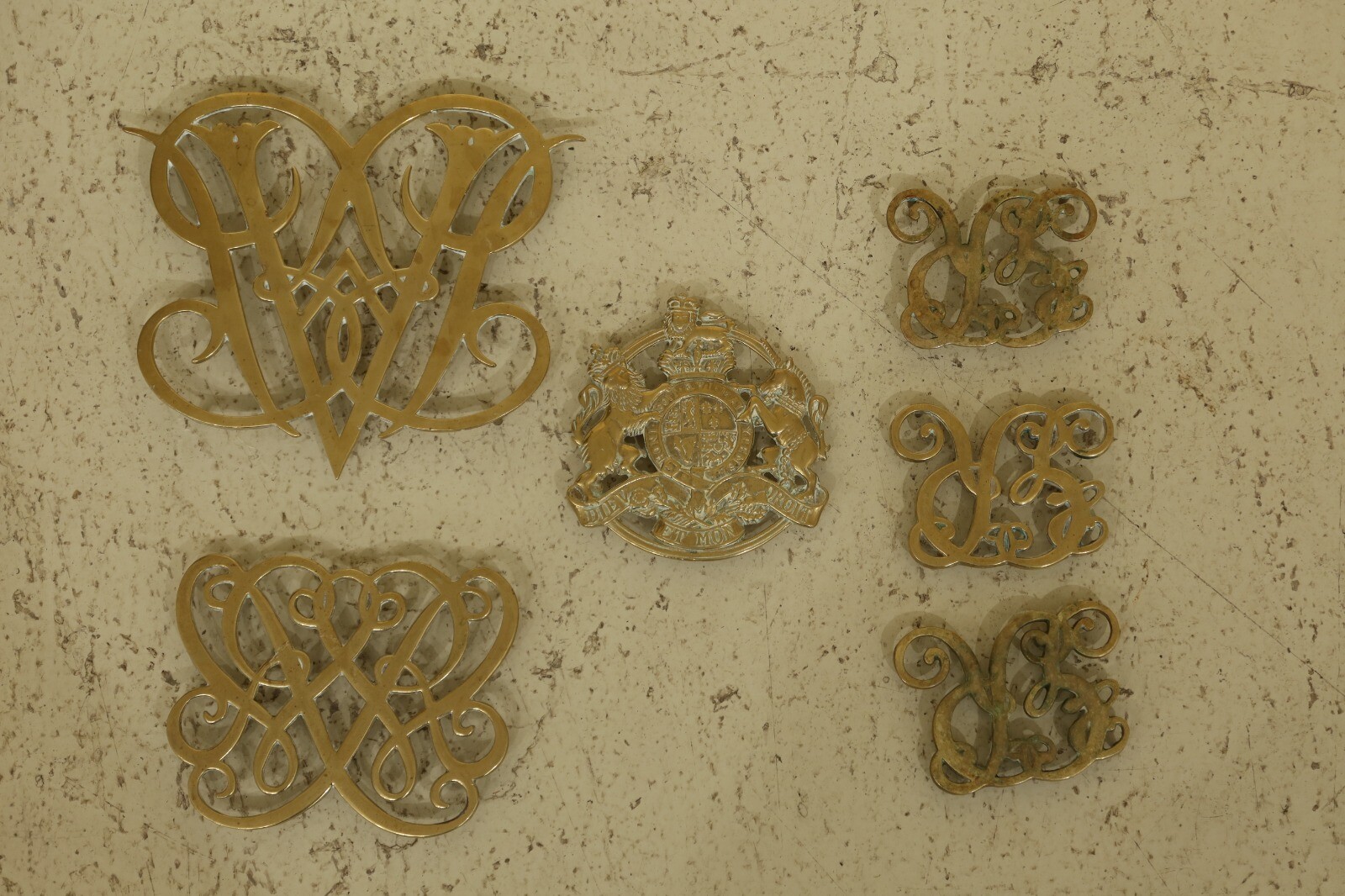 LF31767EC Lot Of 6 VIRGINIA METALCRAFTERS Brass Trivets eBay