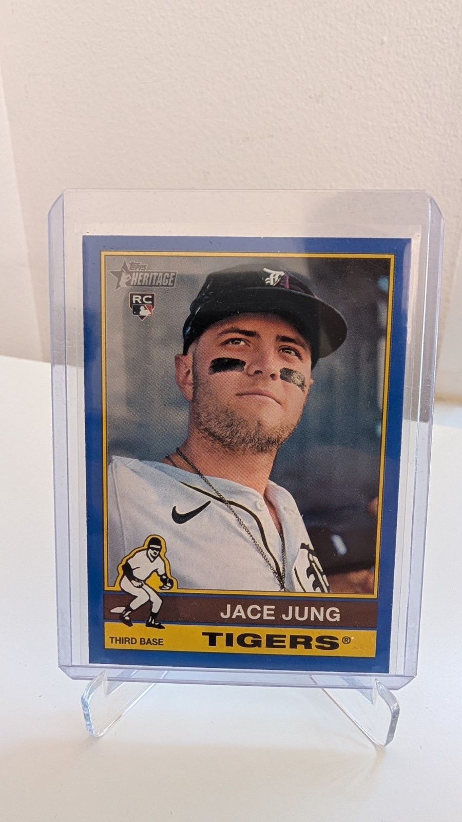 2025 Topps Heritage - Jace Jung #71 Dark Blue Border (RC)