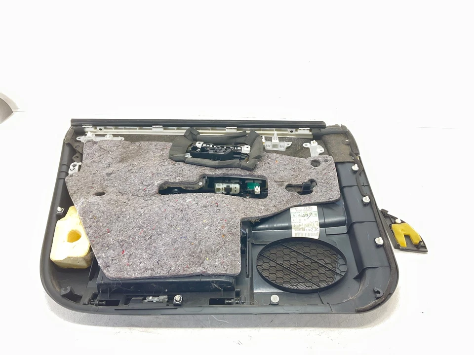 06-08 Panel de puerta delantera derecha Lexus RX400h OEM Foto 4 de 4