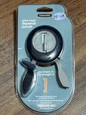 Fiskars Extra Large Squeeze Paper Punch Bracket 2"
