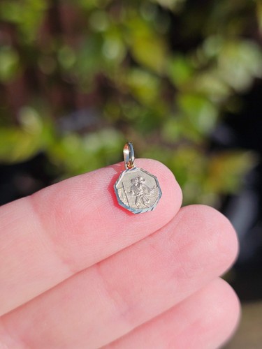 RARE FIND PRISTINE 9ct Yellow Gold St Christopher Gold Pendant - Octagon Saint C
