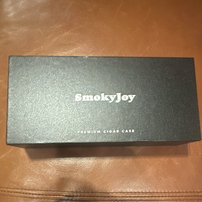 SmokyJoy Premium Black Leather Cigar Case w/ 3 Cutters