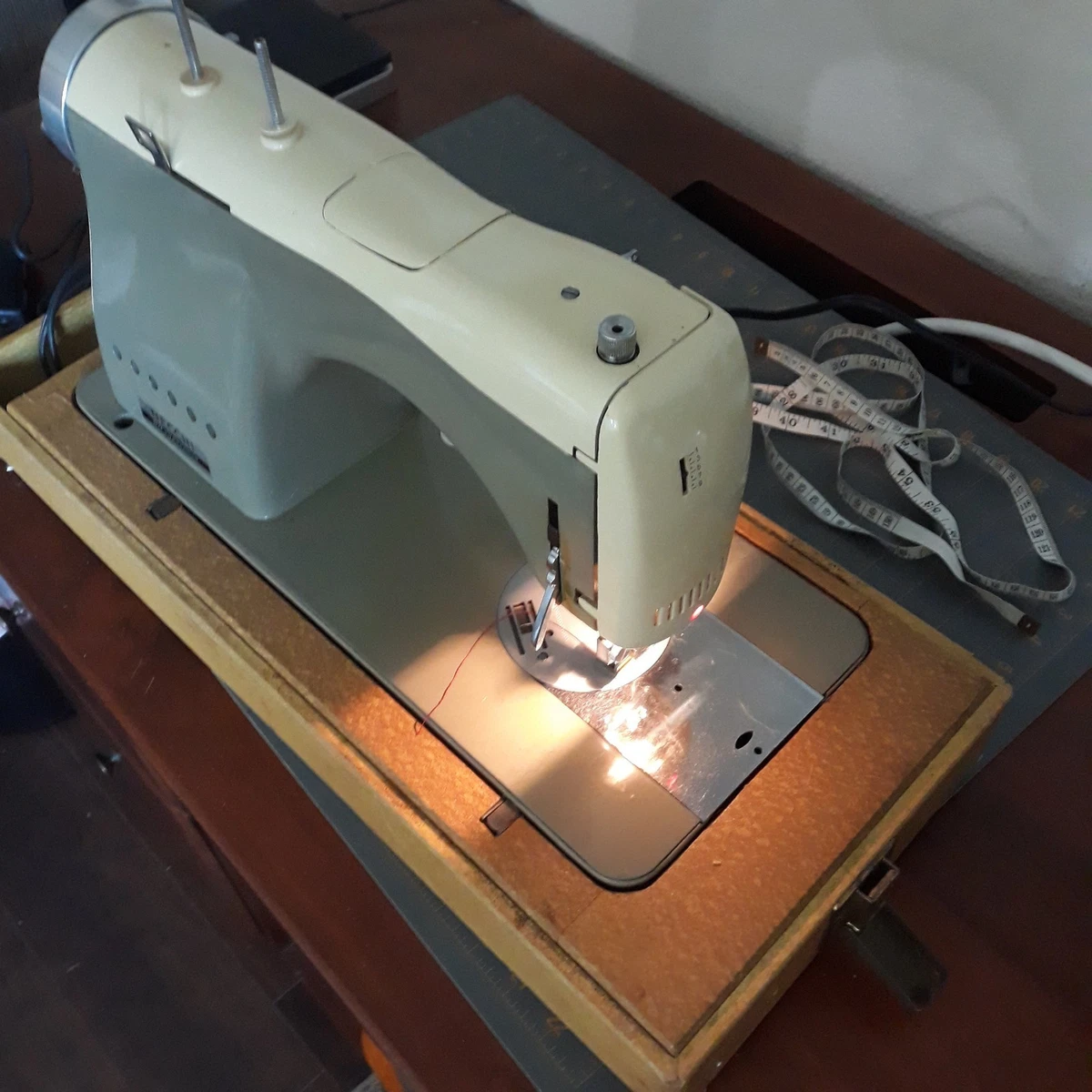 Las mejores ofertas en Máquina de coser doméstica Necchi máquinas