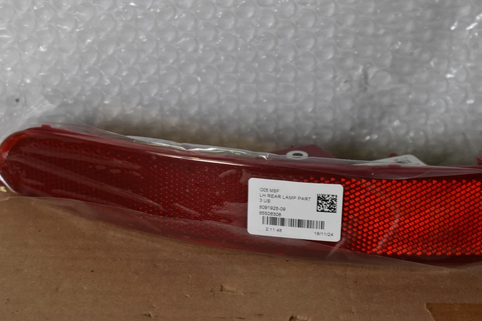 LUZ REFLETORA TRASEIRA ESQUERDA BMW X5 2024 FABRICANTE DE EQUIPAMENTO ORIGINAL 8091925-09 - Imagem 3 de 4