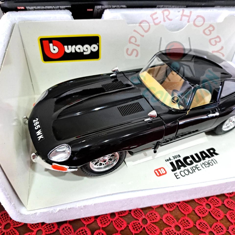 JAGUAR E TYPE 1/18 NERA DIABOLIK BBURAGO SCALA 1:18 COUPE 1961 BLACK 3018 RARA - Immagine 2 di 4