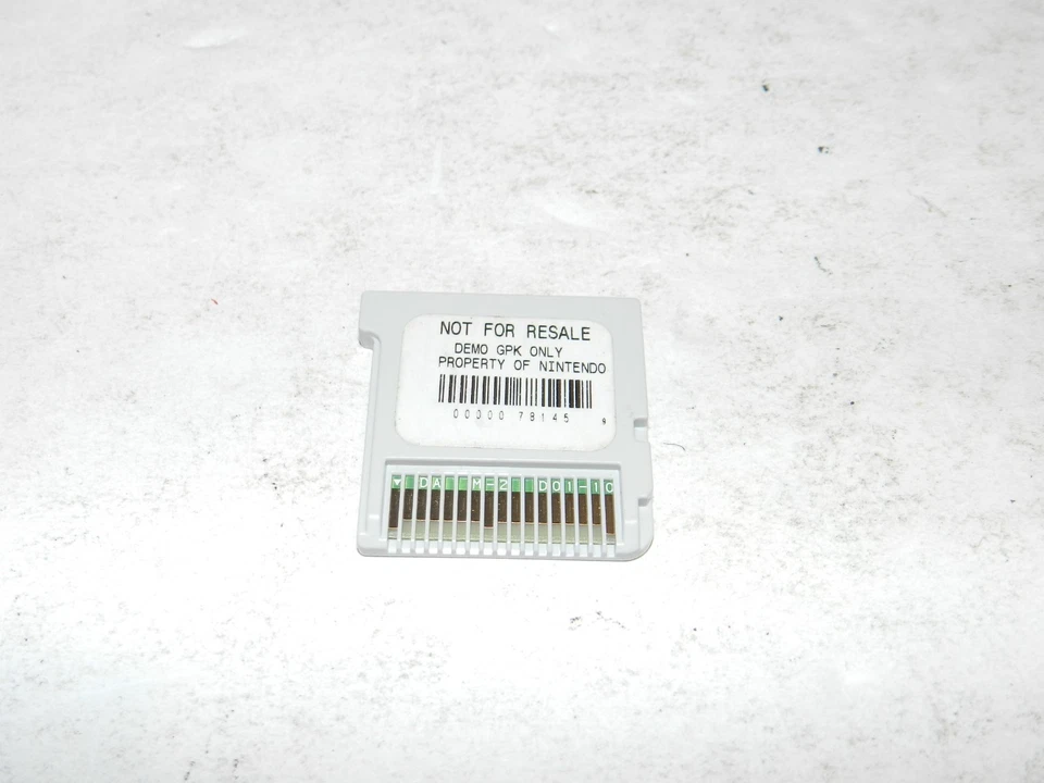 NEW SUPER MARIO BROS 2 NINTENDO 3DS Game Demo Kiosk NOT FOR RESALE - Image 2 of 2